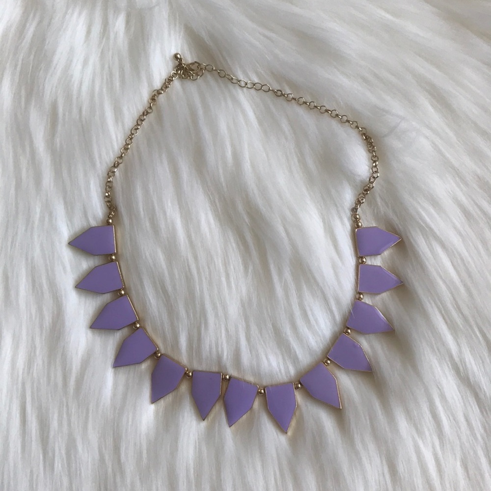 STATEMENT NECKLACE
